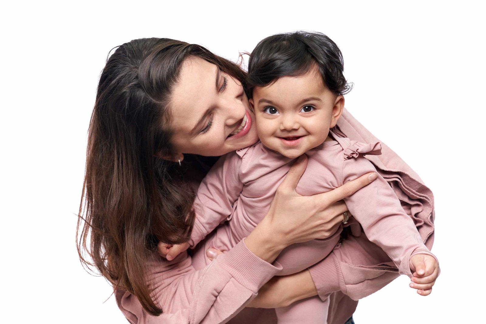 Family Planning: Expectations and Common Mistakes to Avoid 3 mother baby daughter having fun with parentso pedia min 3